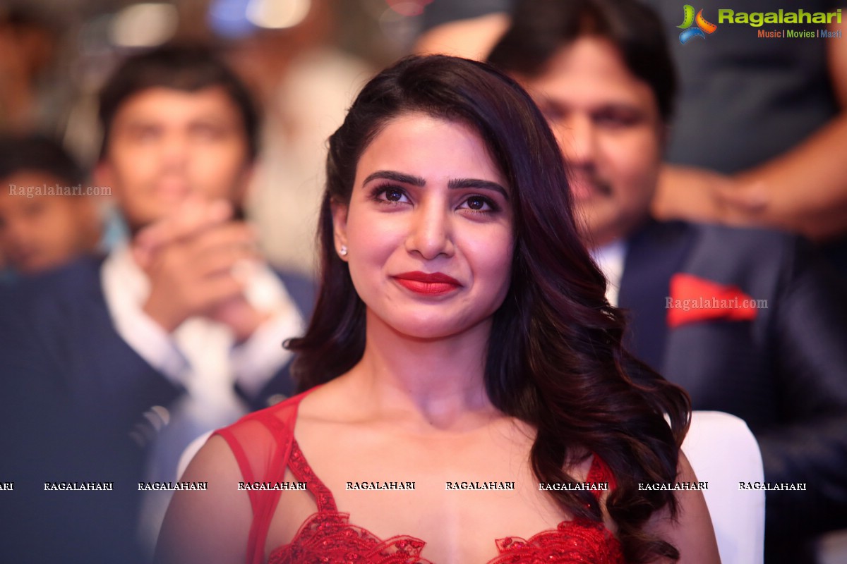 Big C Press Meet with Samantha Akkineni