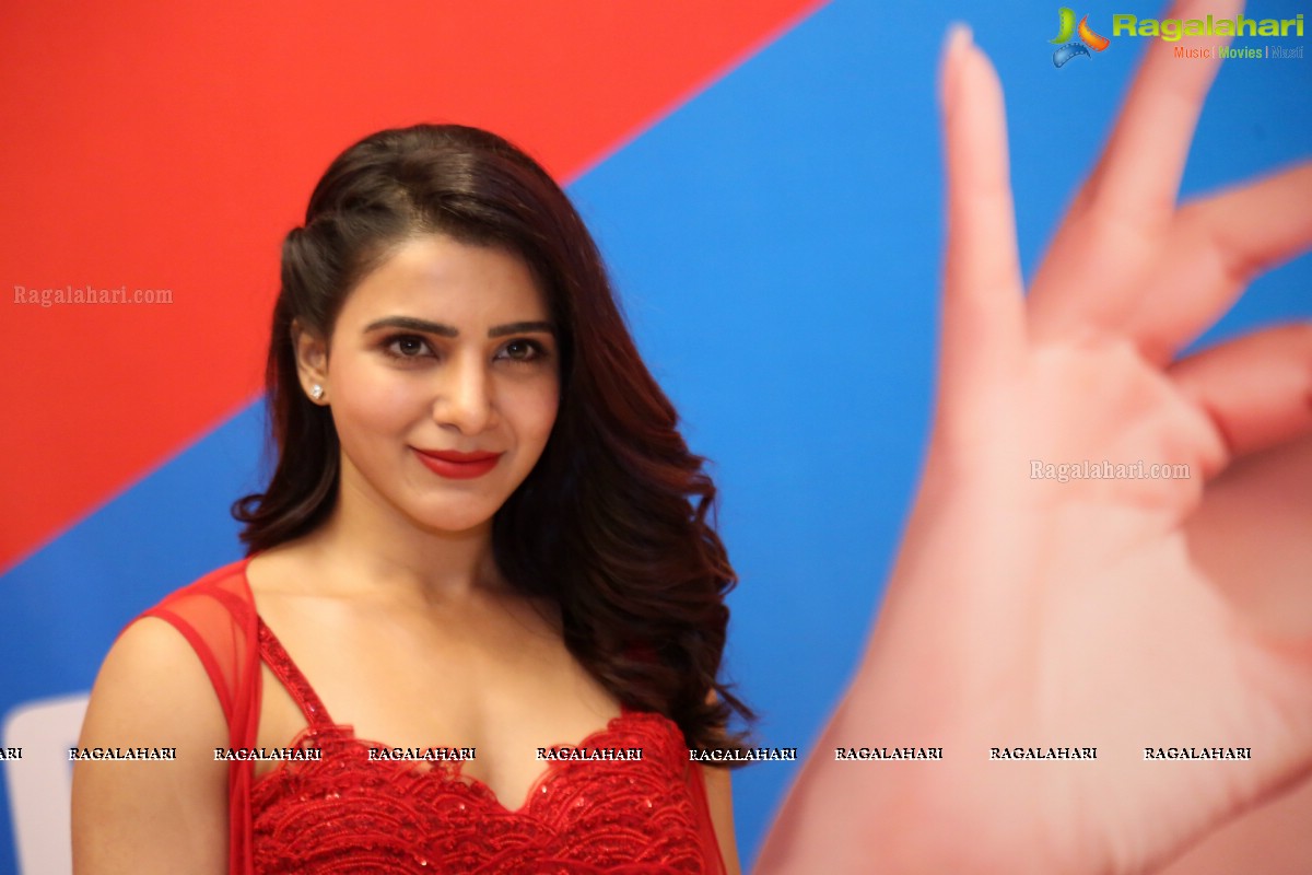 Big C Press Meet with Samantha Akkineni