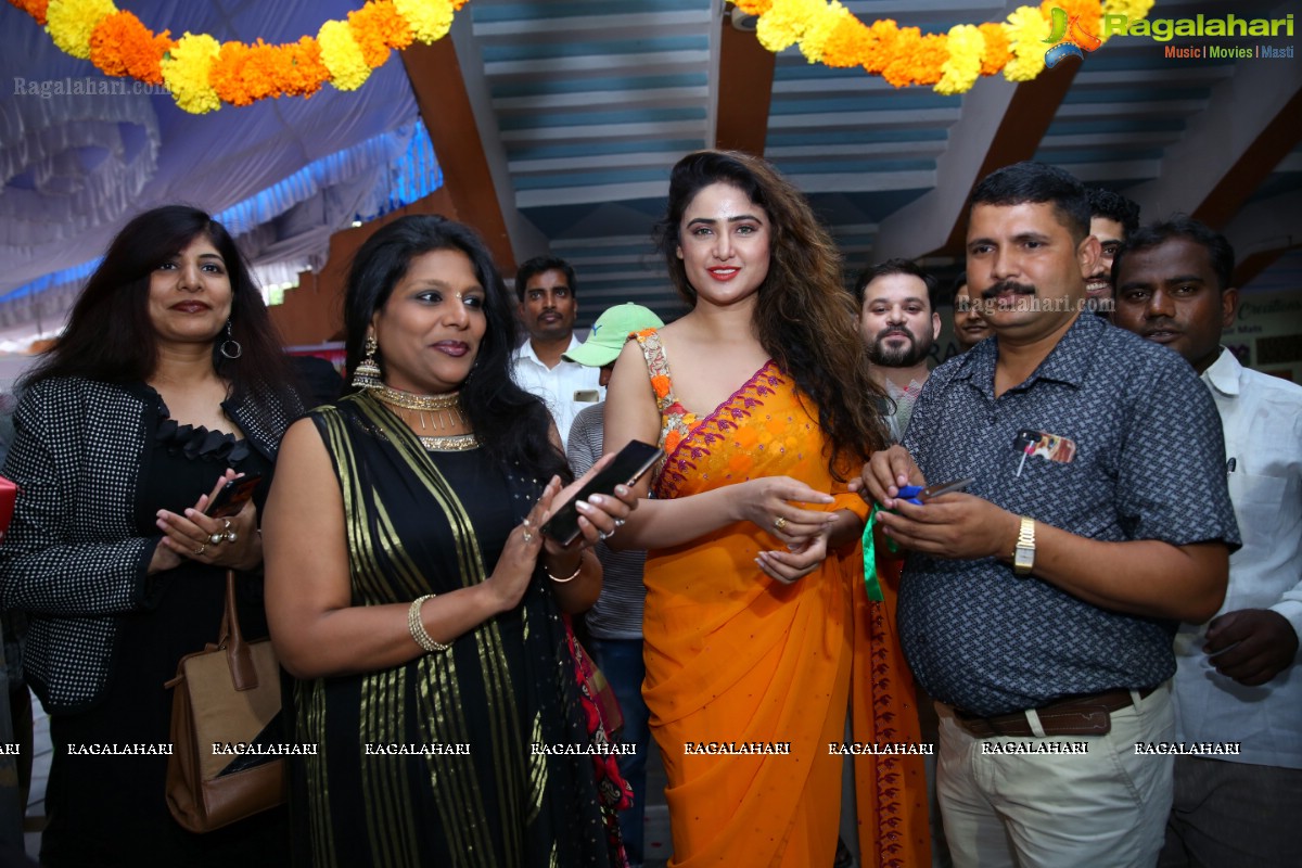 Actress Sony Charishta & Socialite Neelima Vemula Launched National Silk Expo-2018