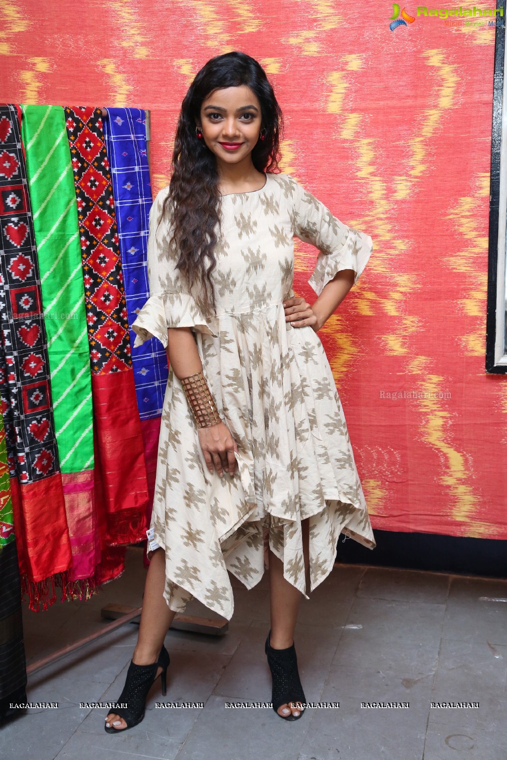 Nithya Shetty launches IKAT ART Mela at YMCA Hall, Secunderabad