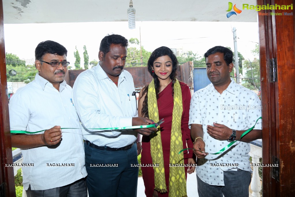 Nithya Shetty launches IKAT ART Mela at YMCA Hall, Secunderabad