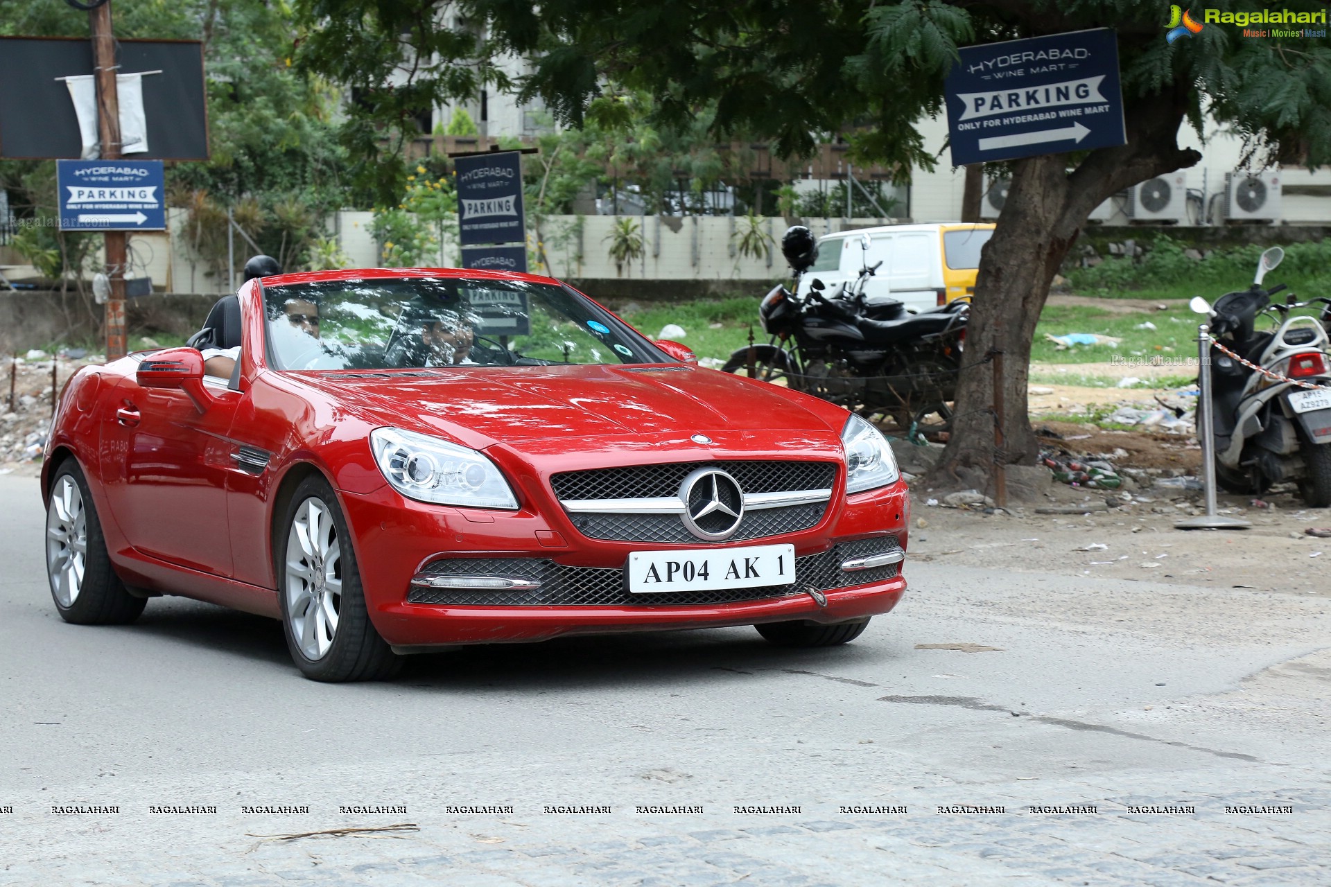 Freedom Day Ride 2018 - High-End Luxurious Cars Rally in Hyderabad