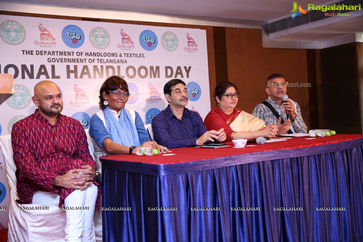 Press Meet & Fashion Show Announcing 'National Handloom Day 2018' at The Plaza Hotel