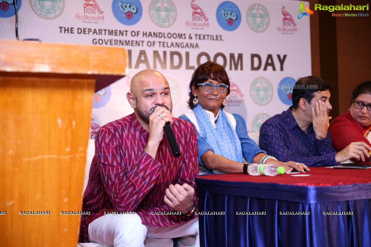 Press Meet & Fashion Show Announcing 'National Handloom Day 2018' at The Plaza Hotel