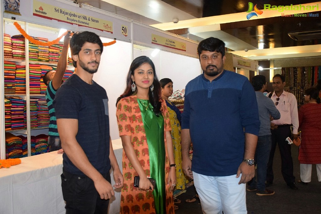 Niharika Dash Inaugurates Silk India Expo at Bhubaneswar