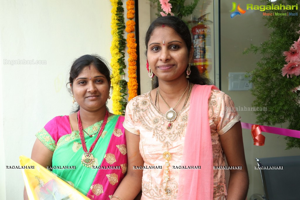 Sanjana Anne launches Pulse Diagnostic Center, Hyderabad