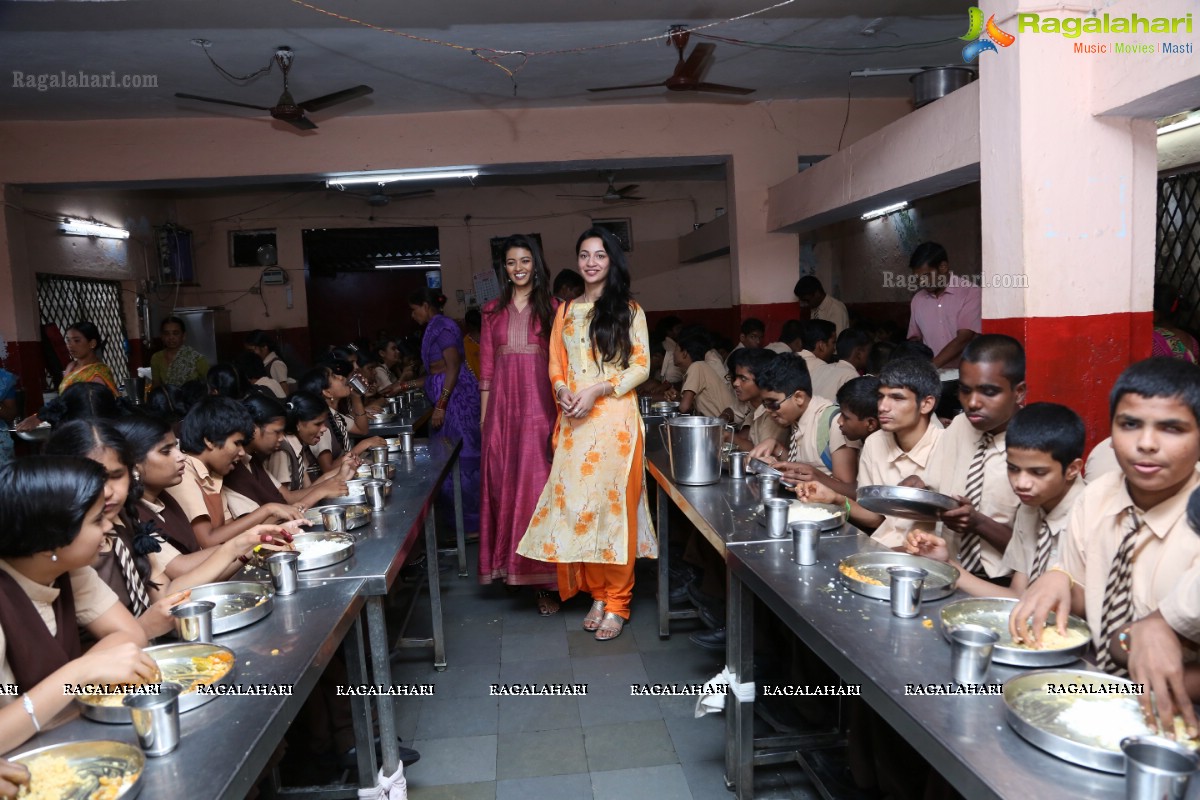 Shreya Rao Kamavarapu Visits Devnar School For The Blind