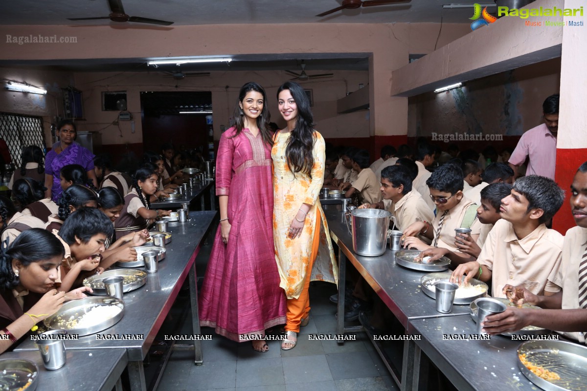 Shreya Rao Kamavarapu Visits Devnar School For The Blind