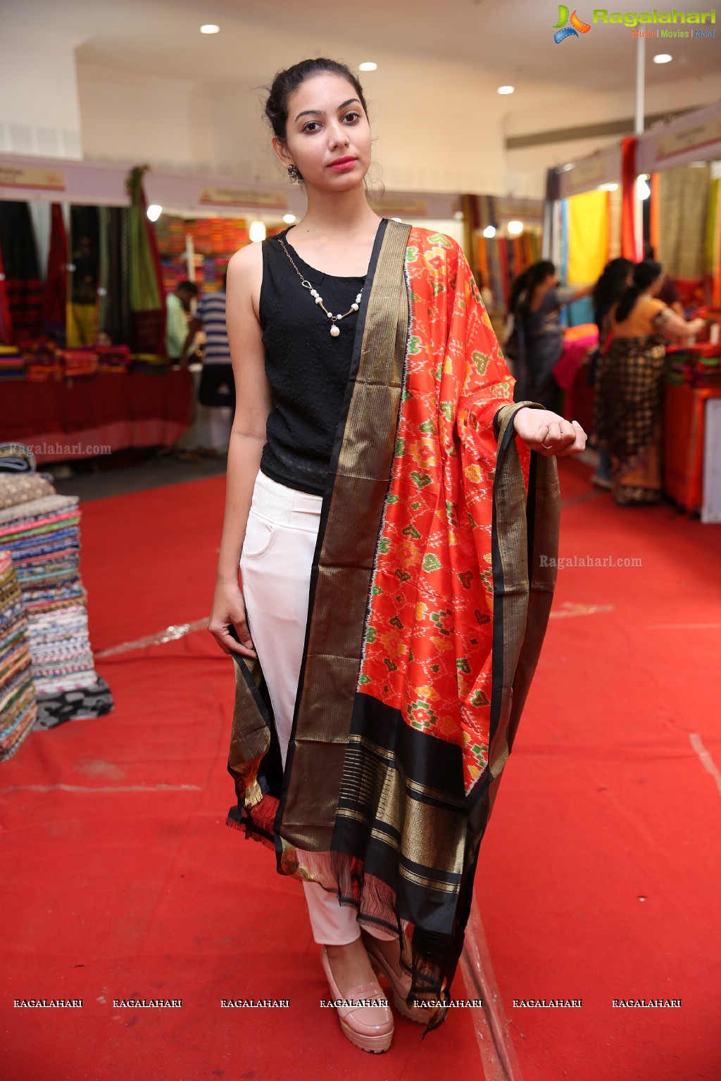 Priyanka Sharma inaugurates Silk India Expo at Shilpakala Vedika