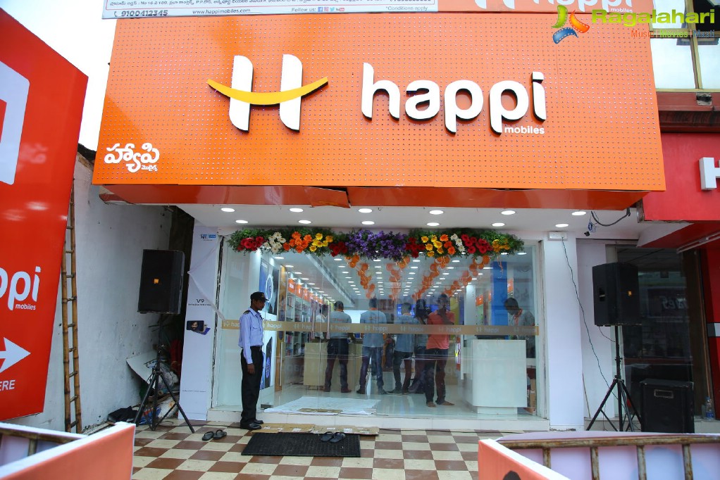 Tamannaah Bhatia launches Happi Mobiles at Bhimavaram