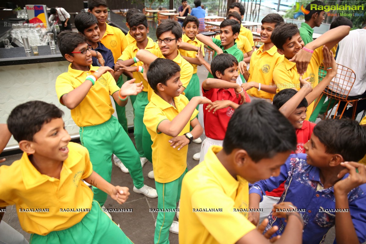 Vijay Deverakonda at Independence Day Celebrations with Kids from Valmiki Foundation at Farzi Cafe