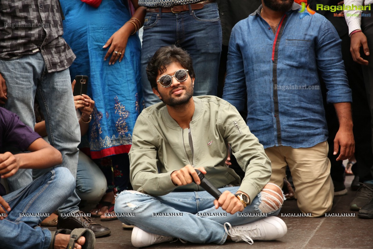 Vijay Deverakonda at Independence Day Celebrations with Kids from Valmiki Foundation at Farzi Cafe