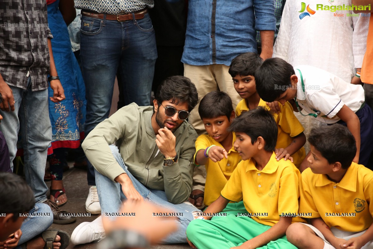 Vijay Deverakonda at Independence Day Celebrations with Kids from Valmiki Foundation at Farzi Cafe