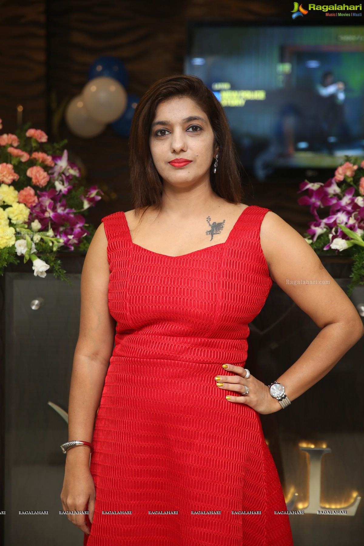 V-ell Beauty World 1st Anniversary Celebrations