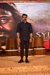 Sye Raa Narasimha Reddy Press Meet, Mumbai HD Photos