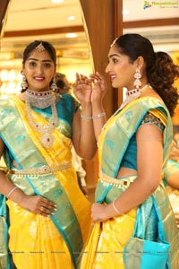 Chandana Brothers Launches New Collections at Ameerpet