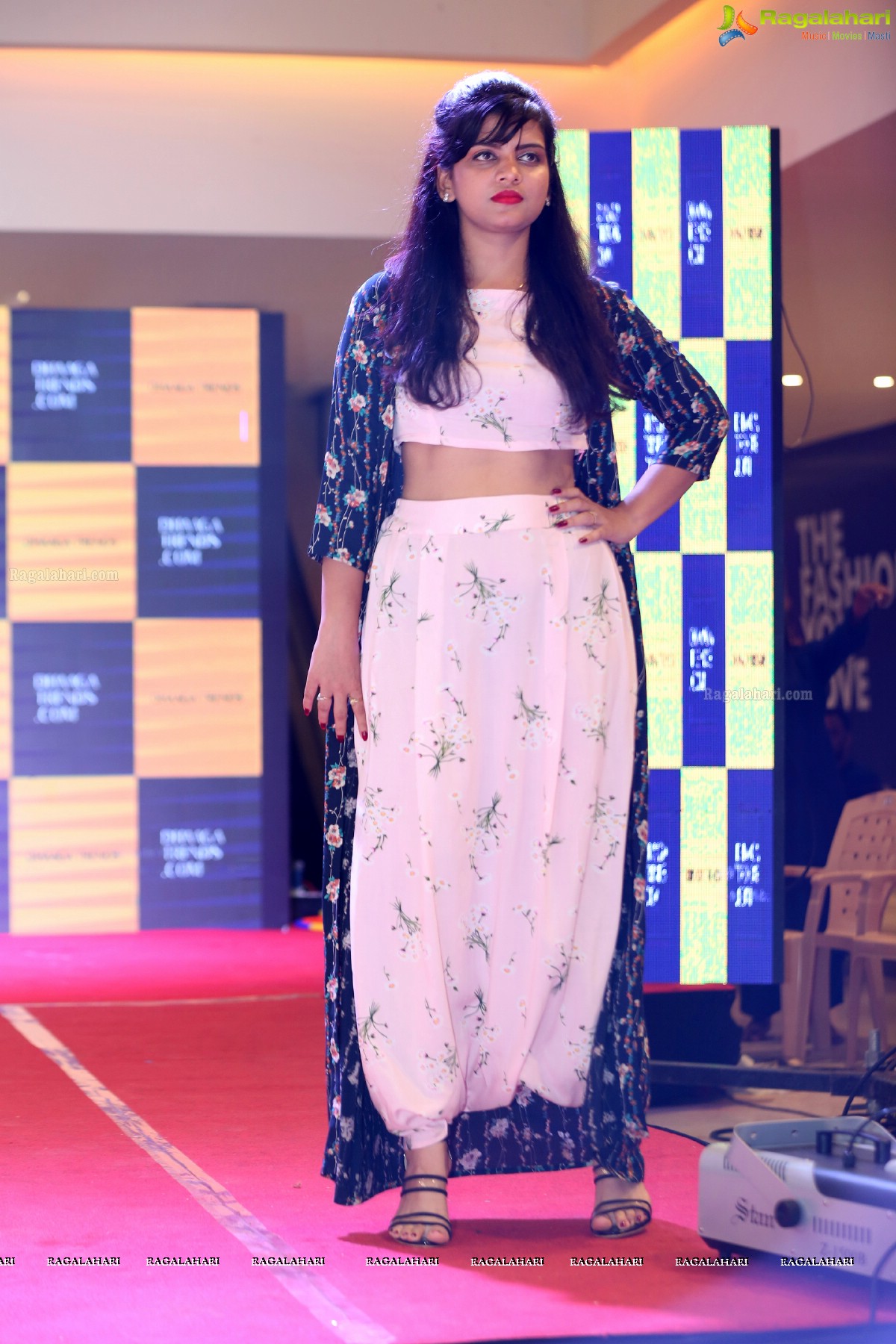 Dhaaga Trends Launch & Fashion Show at Manjeera Mall