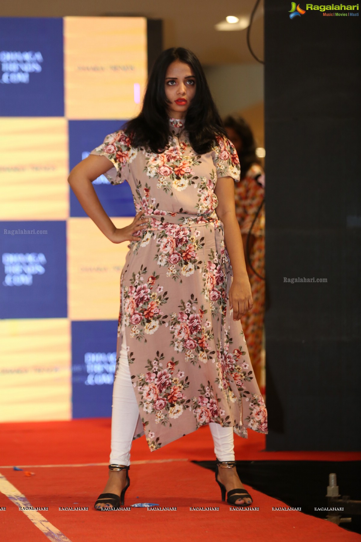 Dhaaga Trends Launch & Fashion Show at Manjeera Mall