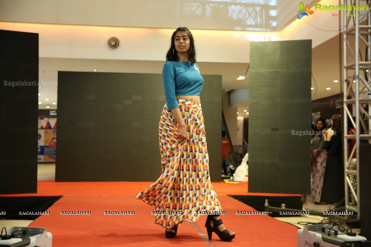 Dhaaga Trends Launch & Fashion Show at Manjeera Mall