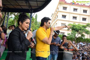 Evaru Team at Sri Chaitanya Junior College, Vizag