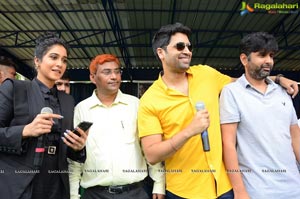 Evaru Team at Sri Chaitanya Junior College, Vizag