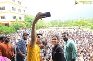 Evaru Team at Sri Chaitanya Junior College, Vizag