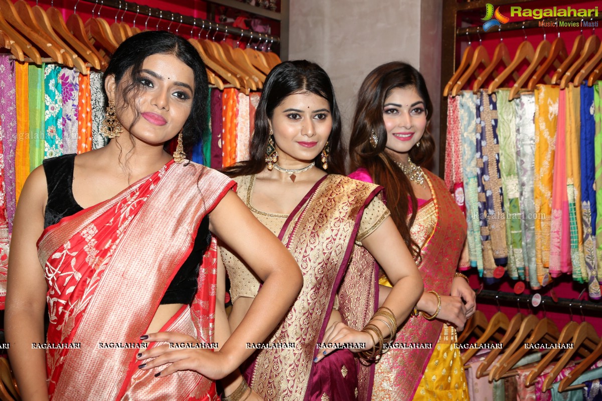 Rajyalakshmi Gubba Unveiled New Collection ‘Forgotten Weaves of Banars’