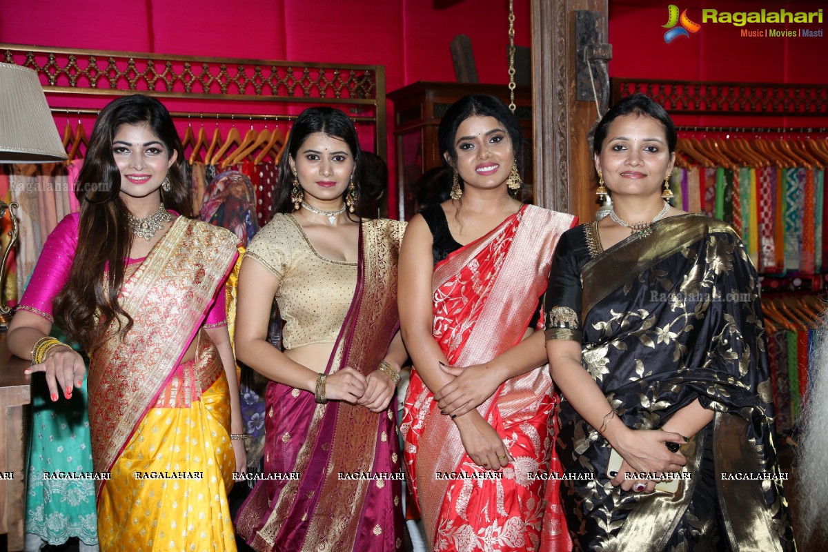 Rajyalakshmi Gubba Unveiled New Collection ‘Forgotten Weaves of Banars’