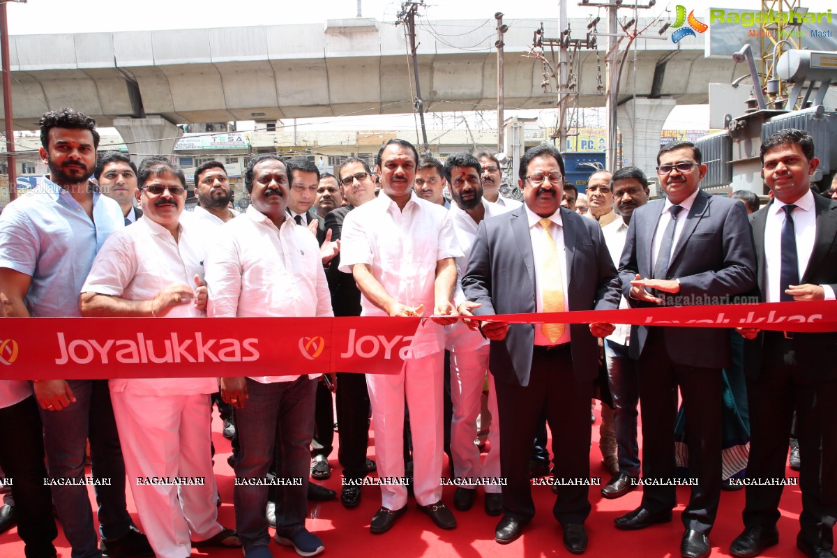 Joyalukkas Opens its 5th Showroom in Hyderabad at Dilshuknagar