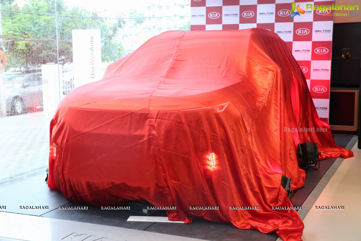 Kia Seltos Unveiled at Automotive Kia, Hyderabad