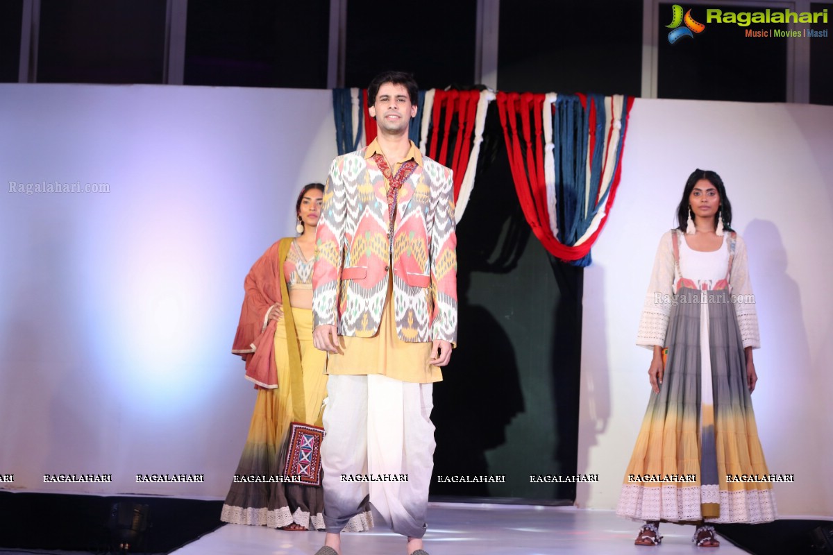 National Handloom Day 2019 By Govt. of Telangana at the State Gallery of Art