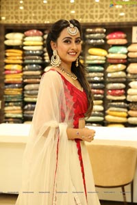 Neeru's 2019 Wedding & Festival Collection Launch