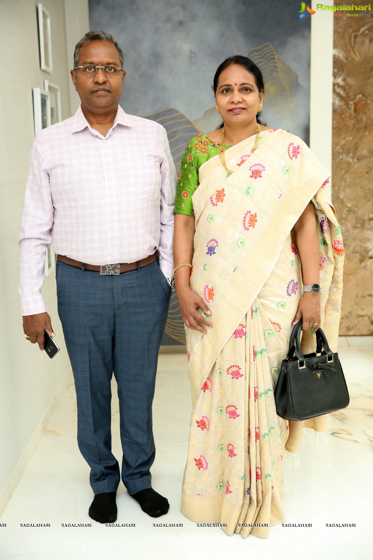 Niroop Reddy Nallari-Rupana Hosts Lunch Party at Their New Home