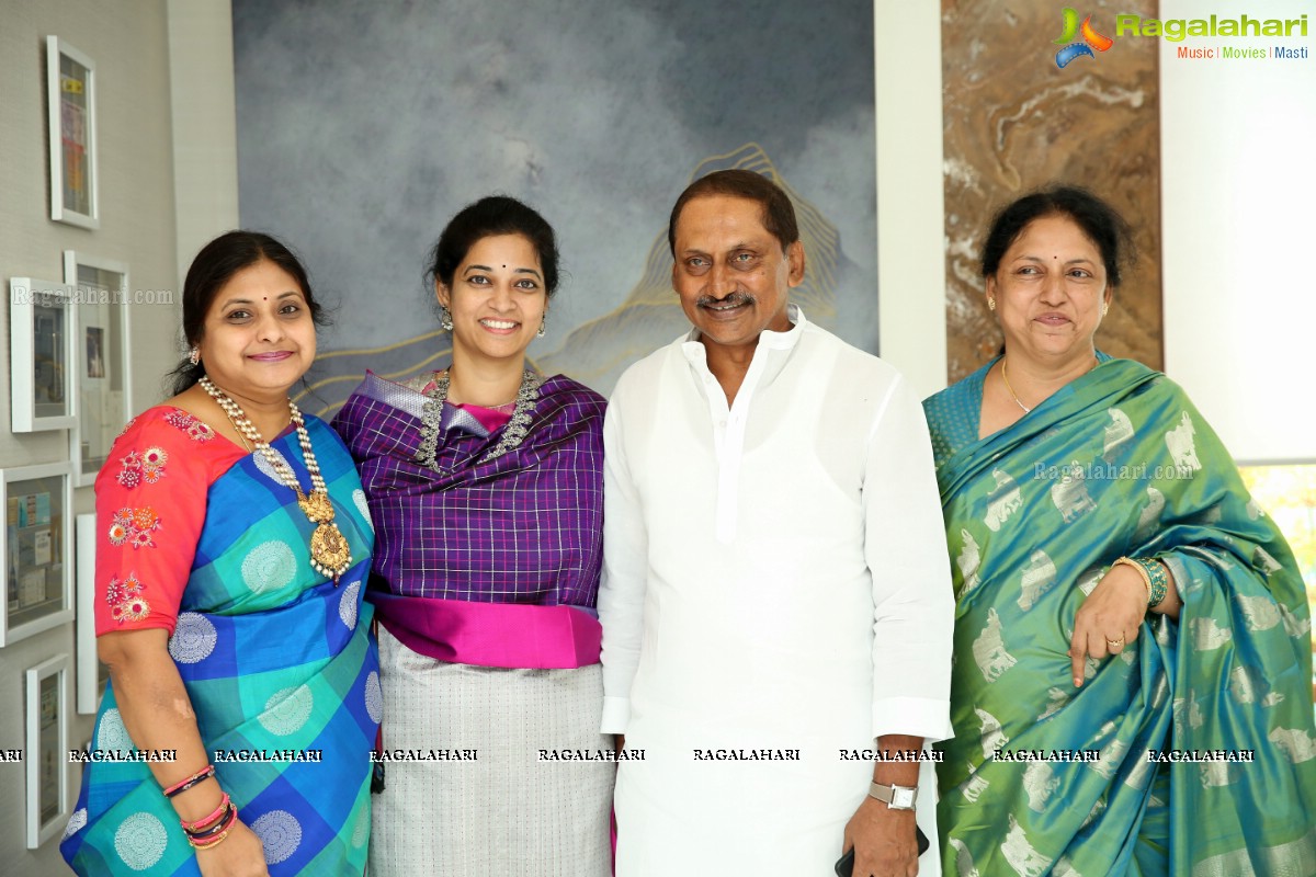 Niroop Reddy Nallari-Rupana Hosts Lunch Party at Their New Home