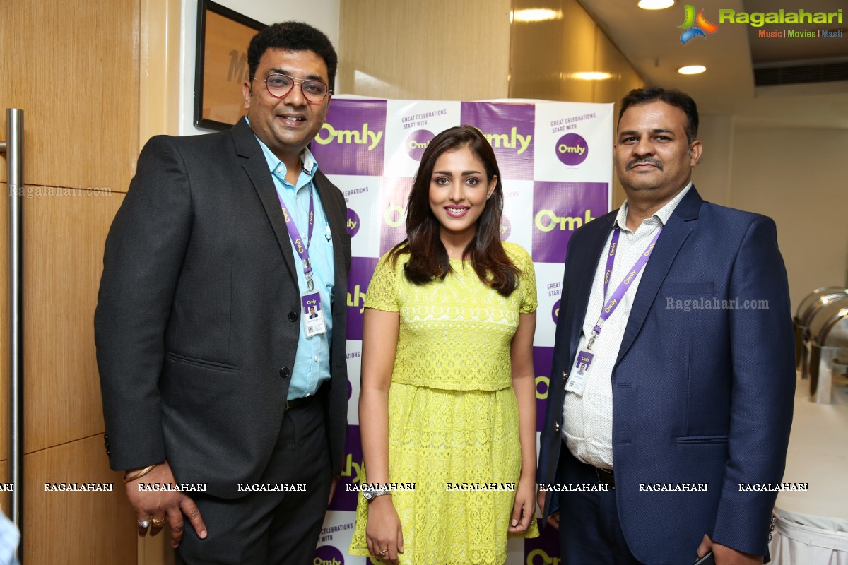 Omly App Logo Unveil by Ms. Madhu Shalini 