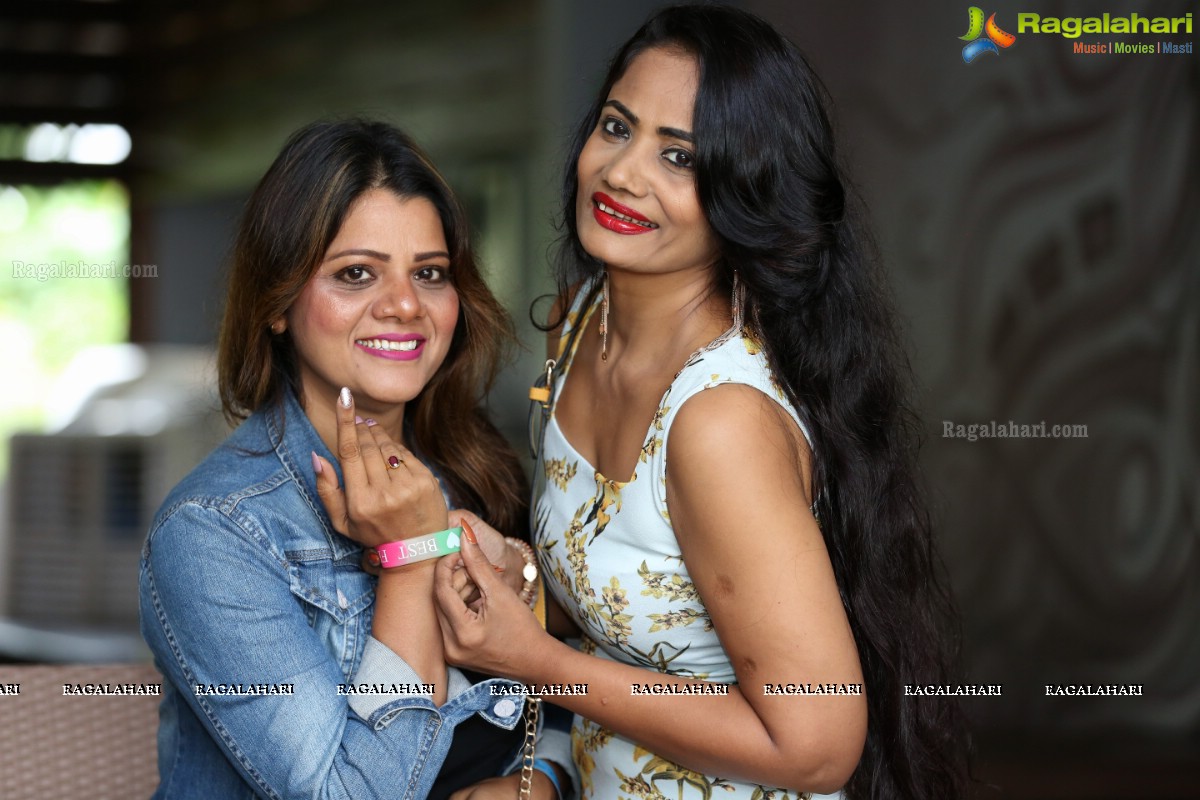 Phankar Innovative Mind Presents 'Dostana' Friendship Day Celebration at 36 Downtown Brew Pub