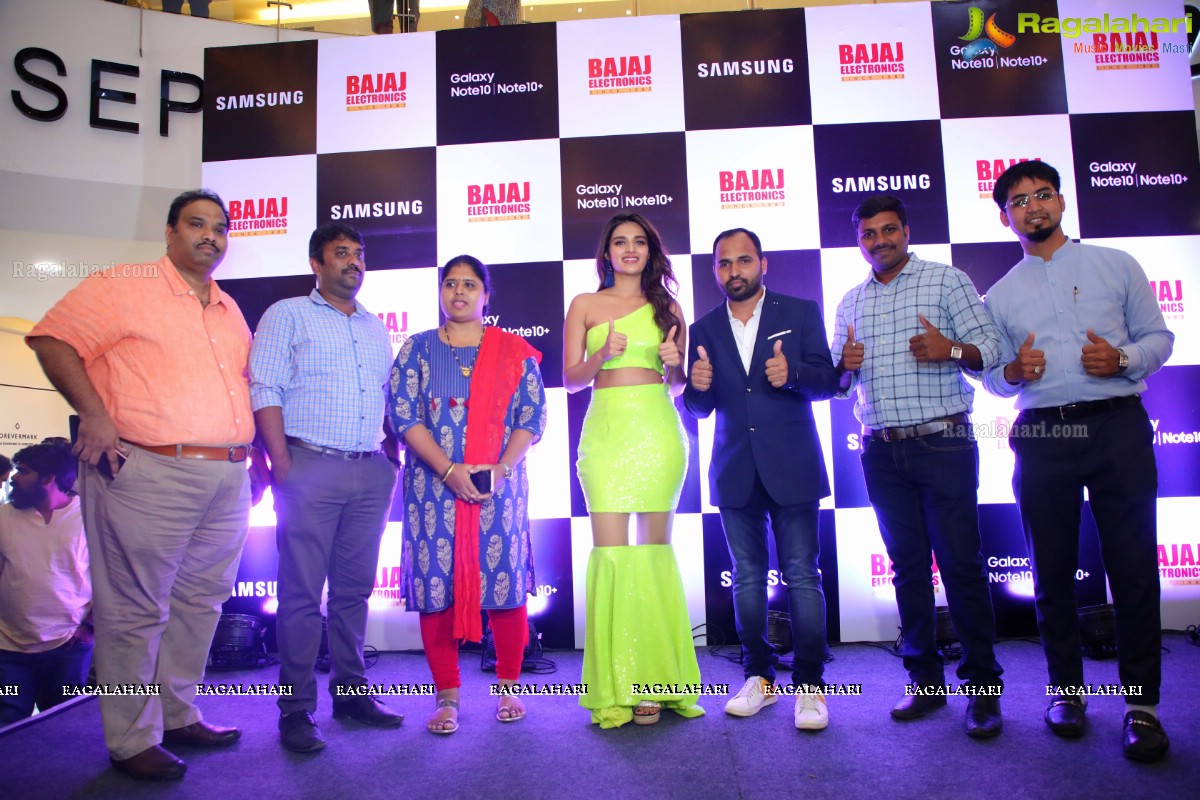 Samsung Galaxy Note 10, Note 10+ Launch at Bajaj Electronics by Nidhhi Agerwal