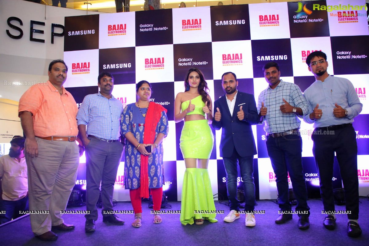 Samsung Galaxy Note 10, Note 10+ Launch at Bajaj Electronics by Nidhhi Agerwal