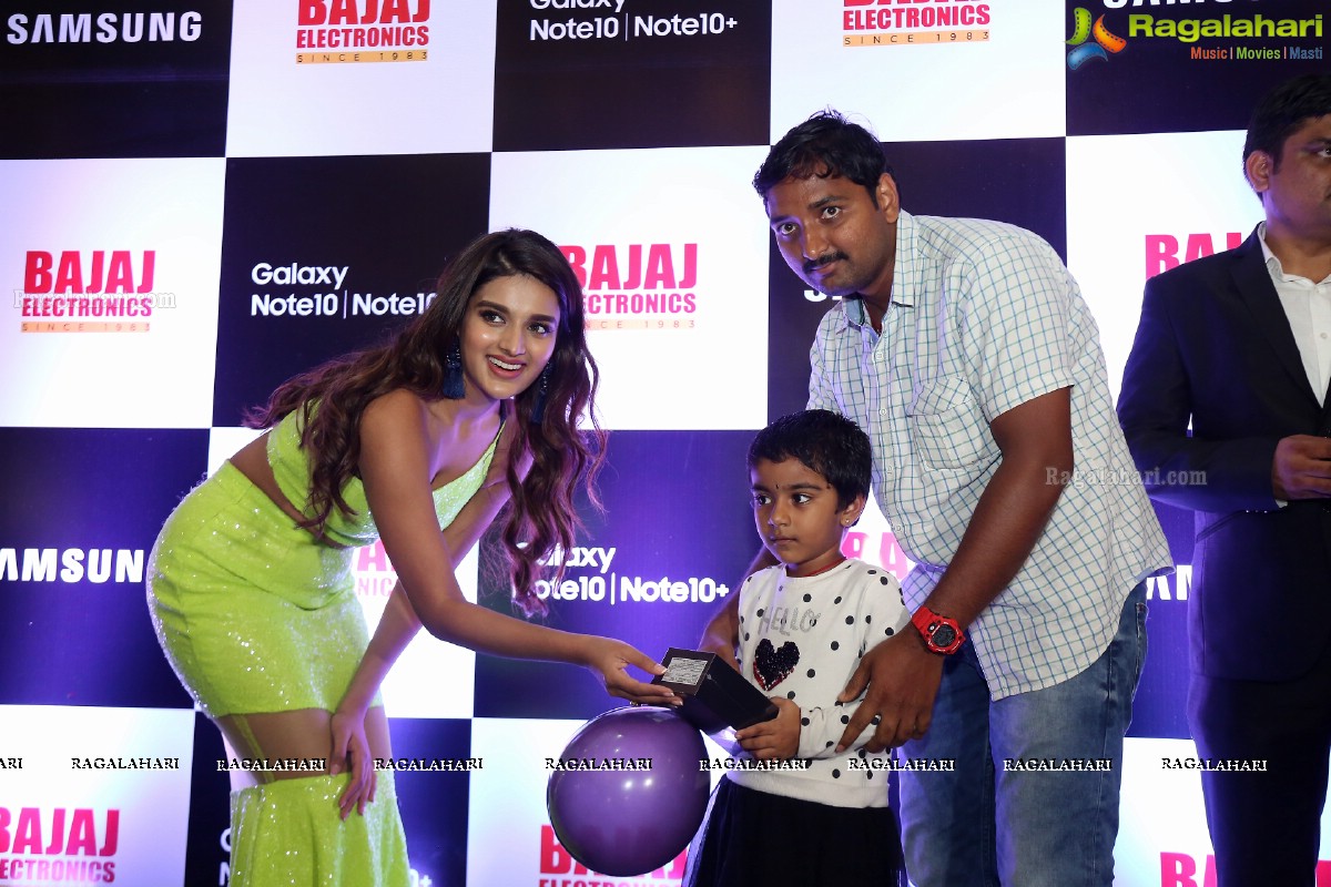 Samsung Galaxy Note 10, Note 10+ Launch at Bajaj Electronics by Nidhhi Agerwal