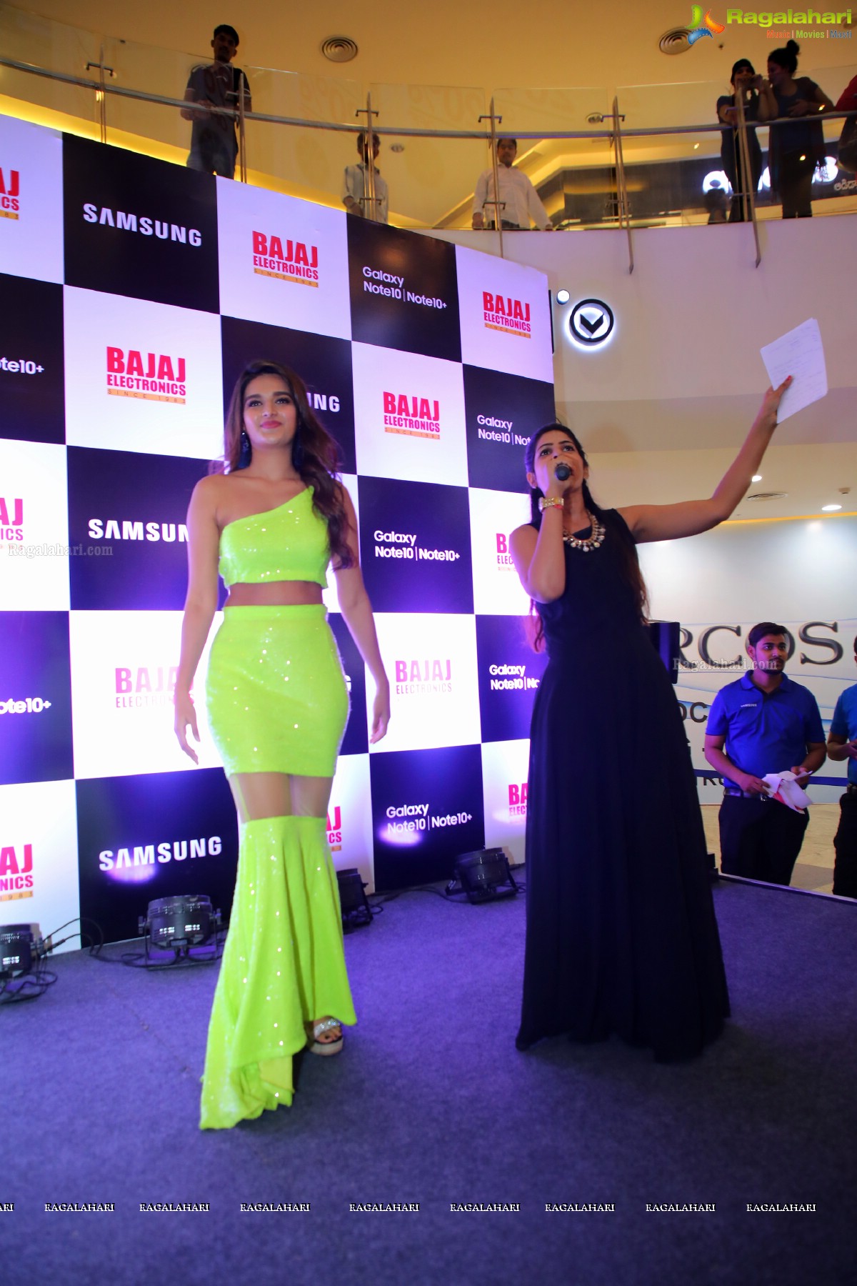 Samsung Galaxy Note 10, Note 10+ Launch at Bajaj Electronics by Nidhhi Agerwal