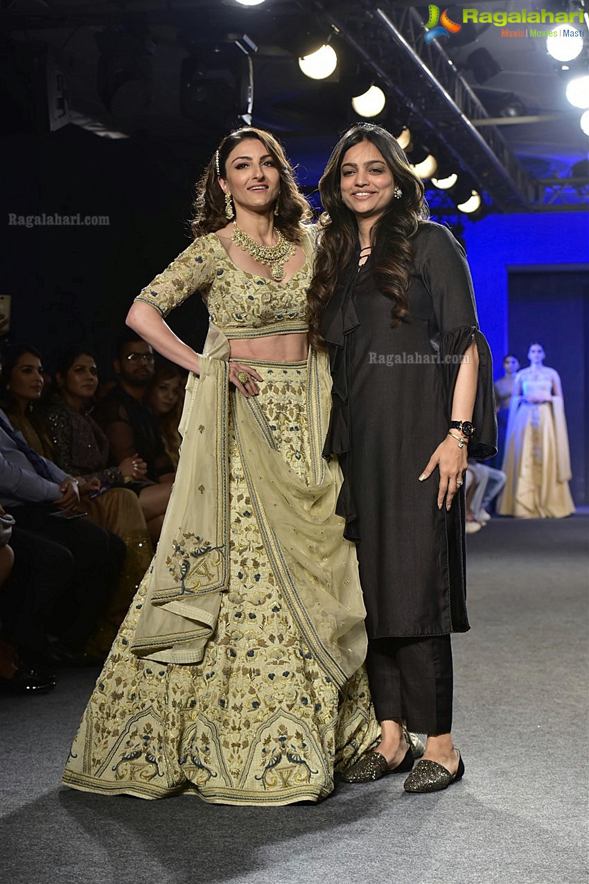 Showstoppers From the Lakme Fashion Week 2019