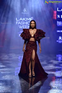 Showstoppers From the Lakme Fashion Week 2019