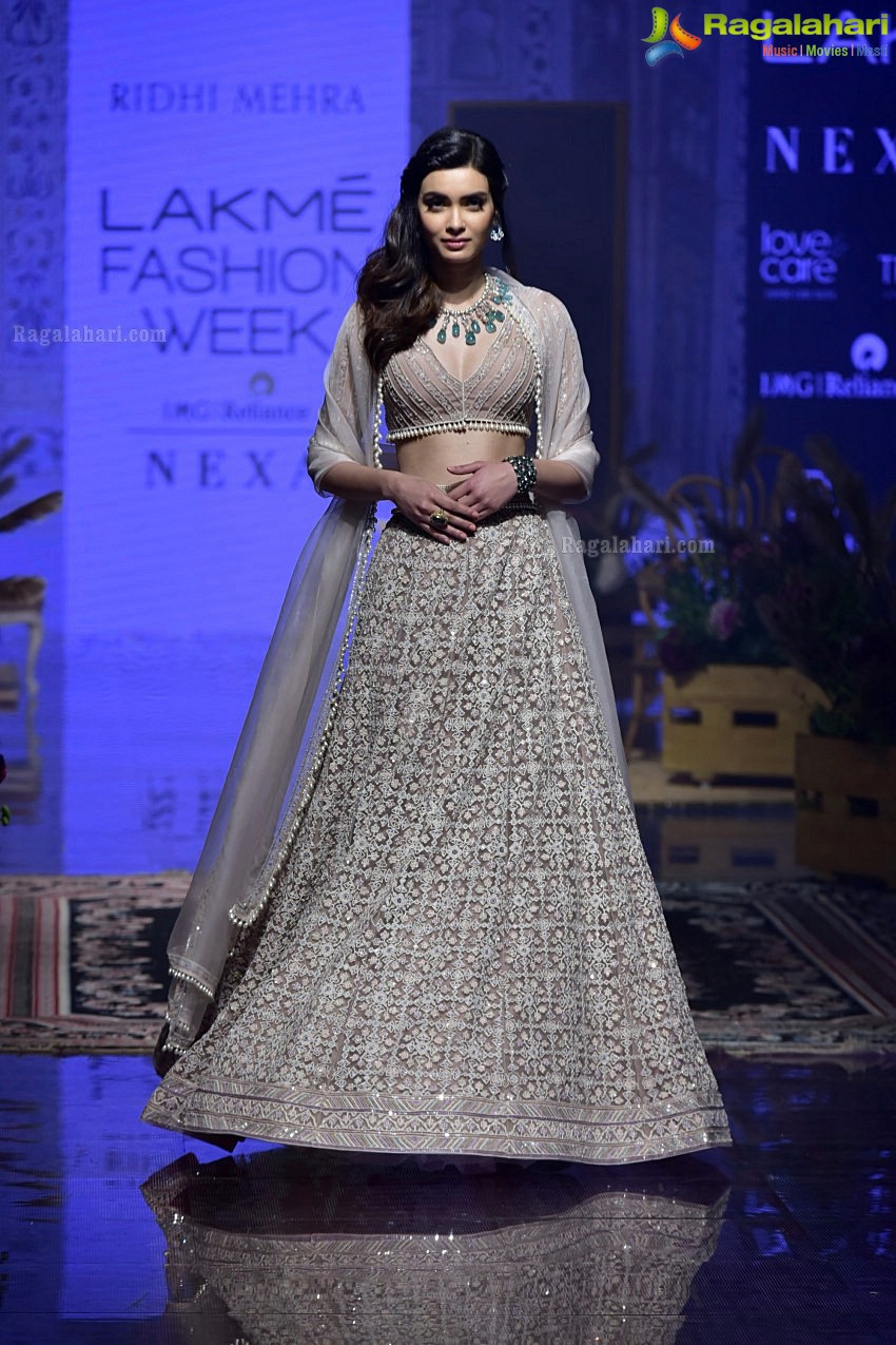 Showstoppers From the Lakme Fashion Week 2019