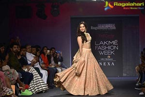 Showstoppers From the Lakme Fashion Week 2019