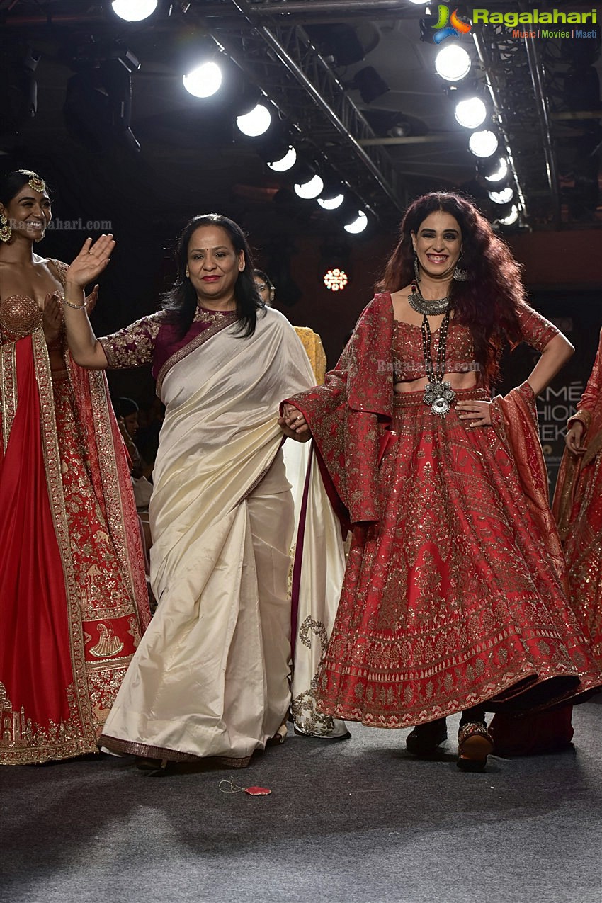 Showstoppers From the Lakme Fashion Week 2019