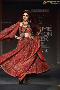 Showstoppers From the Lakme Fashion Week 2019