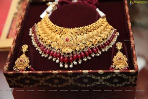 Tanishq Jewellery Showcases Exclusive Collection