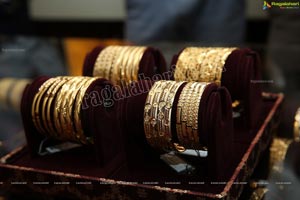 Tanishq Jewellery Showcases Exclusive Collection