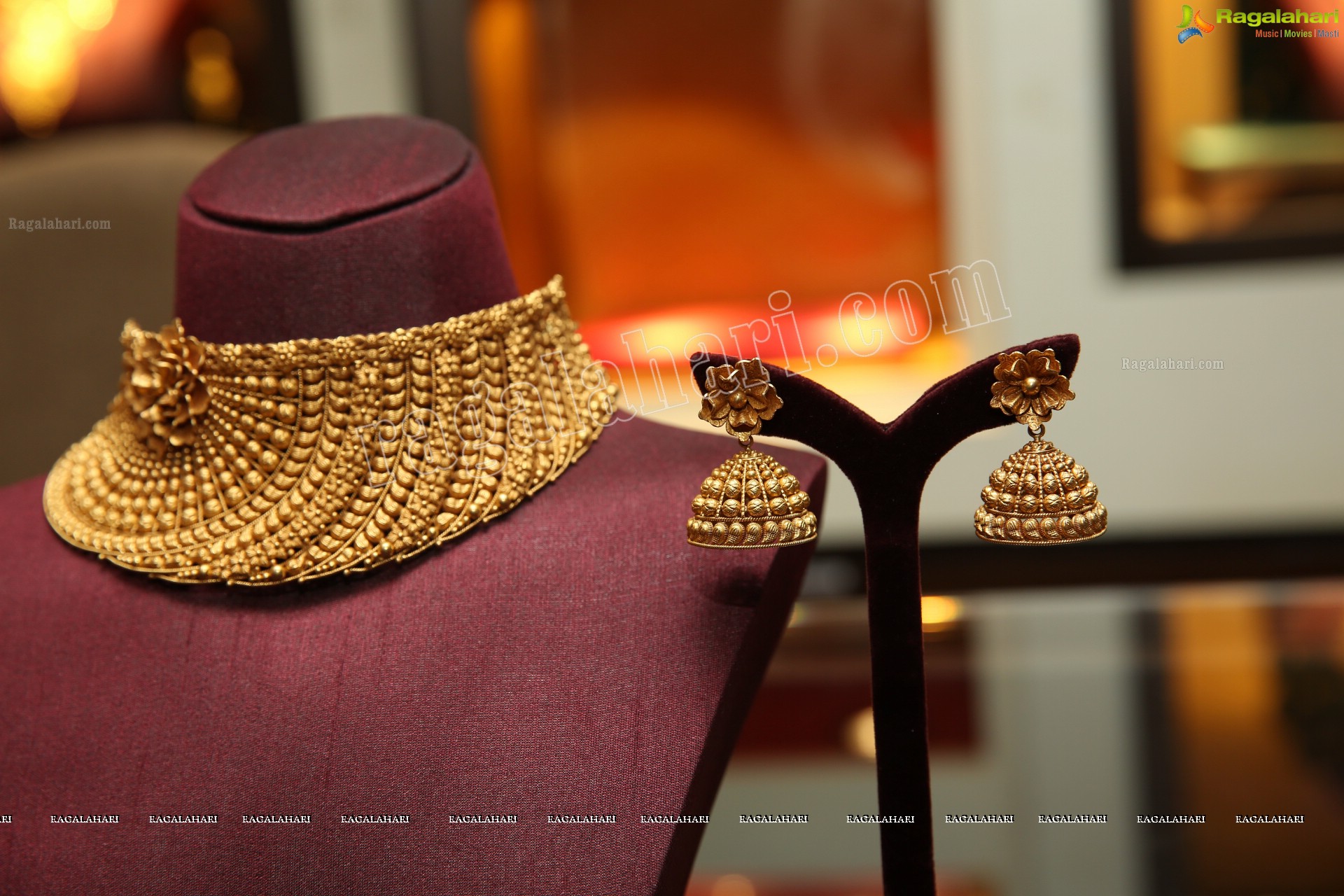 Tanishq Jewellery Showcases Exclusive Collection in City