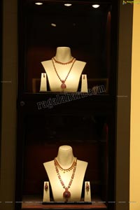 Tanishq Jewellery Showcases Exclusive Collection